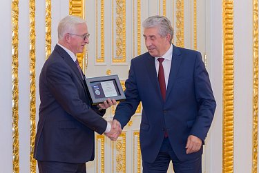 Сергей Грачев награжден медалью «За заслуги»